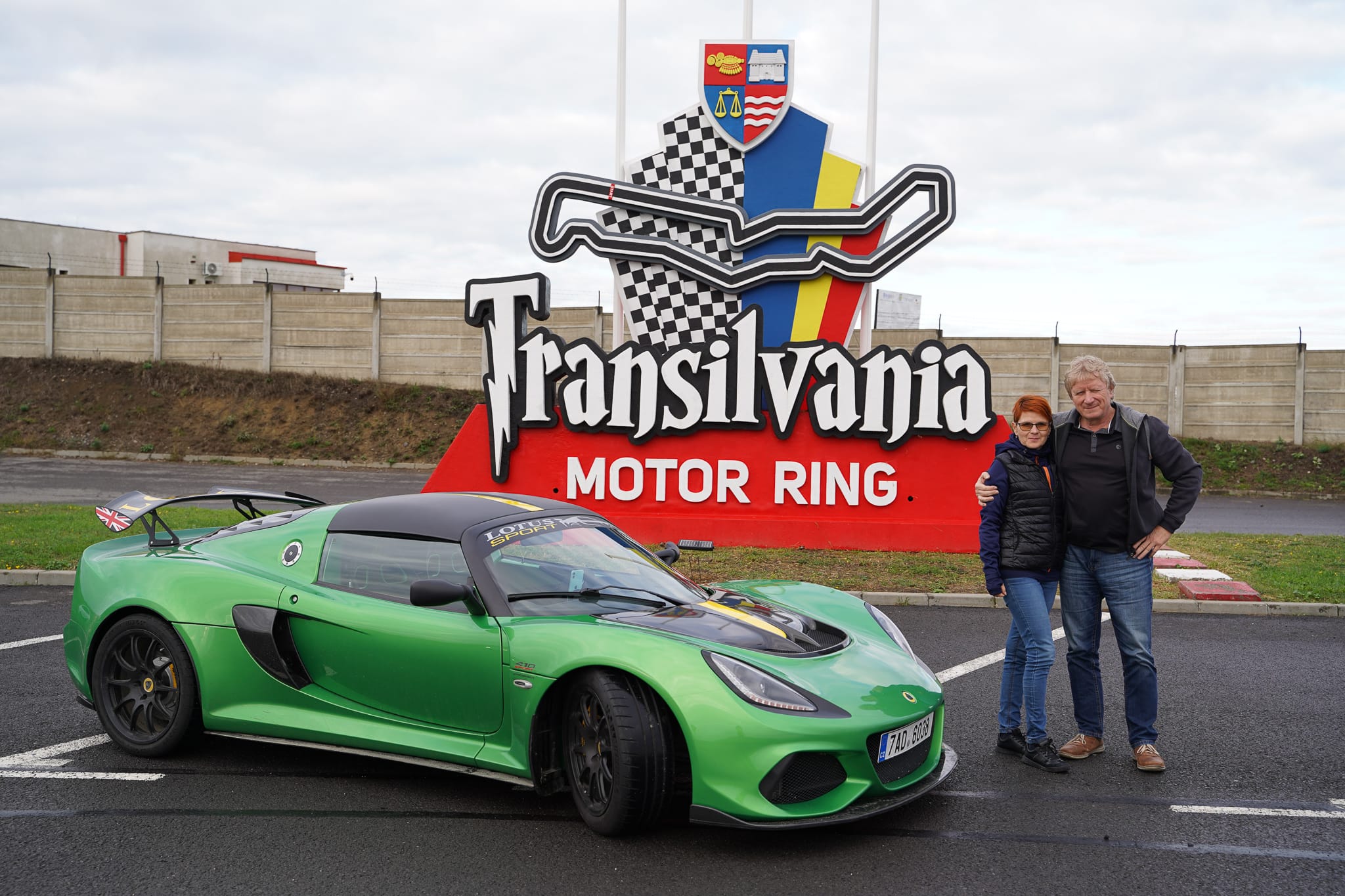 Jan a Susan u cedule Transilvania Motor Ring
